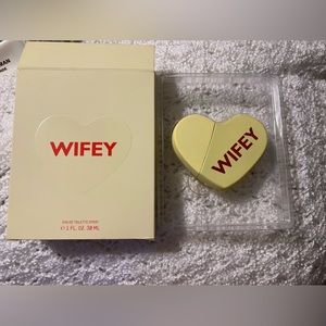 WIFEY KKW FRAGRANCE! BNIB